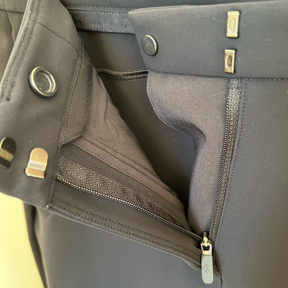 Lululemon On the Move Trousers BLACK Sz 2 - Picture 3 of 8